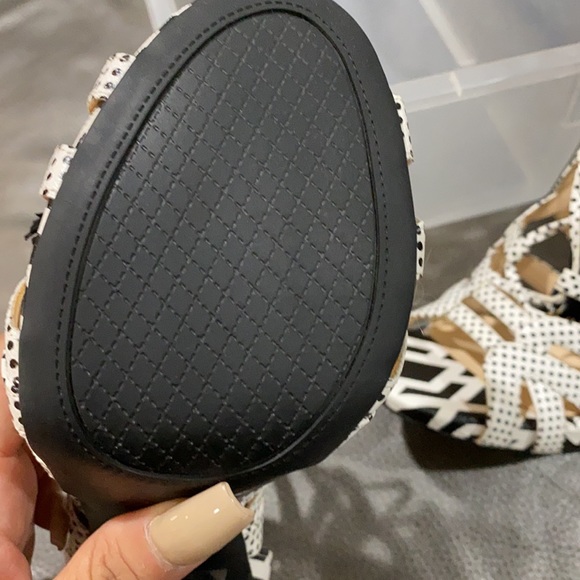 Jessica Simpson black & white tie heeled sandal - Picture 2 of 4